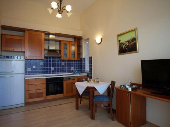 Studio Apartmani Bijeli Delfin Biograd Na Moru Exterior foto